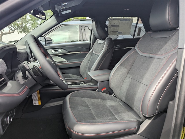 2026 Ford Explorer ST photo 3