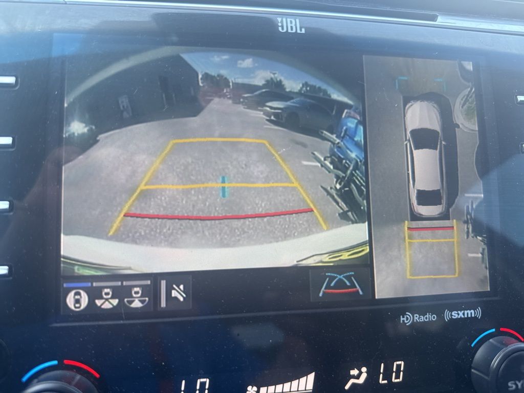 2018 Toyota Camry XLE photo 14