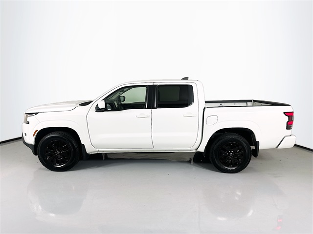 2022 Nissan Frontier SV photo 5