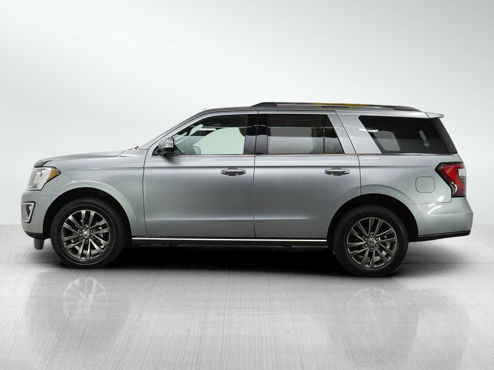 2020 Ford Expedition Limited photo 2