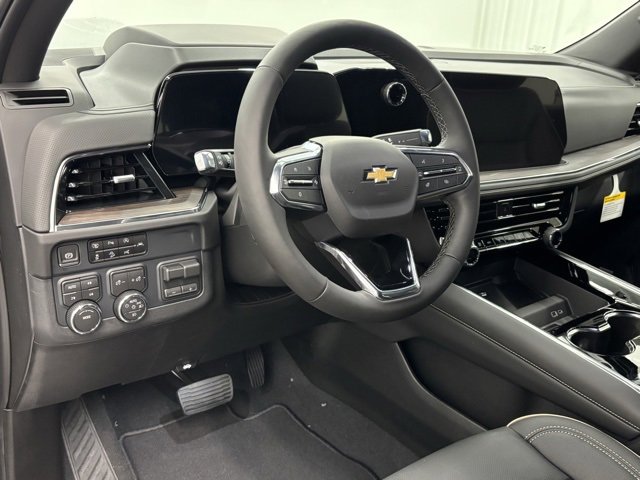 2026 Chevrolet Suburban Premier photo 18