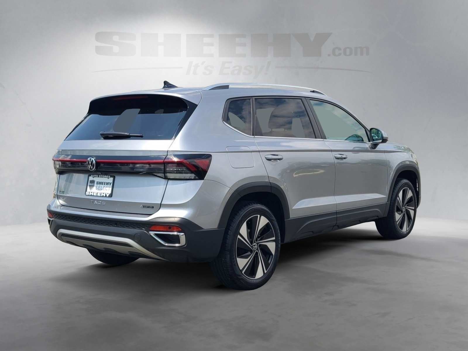 2025 Volkswagen Taos SE photo 3