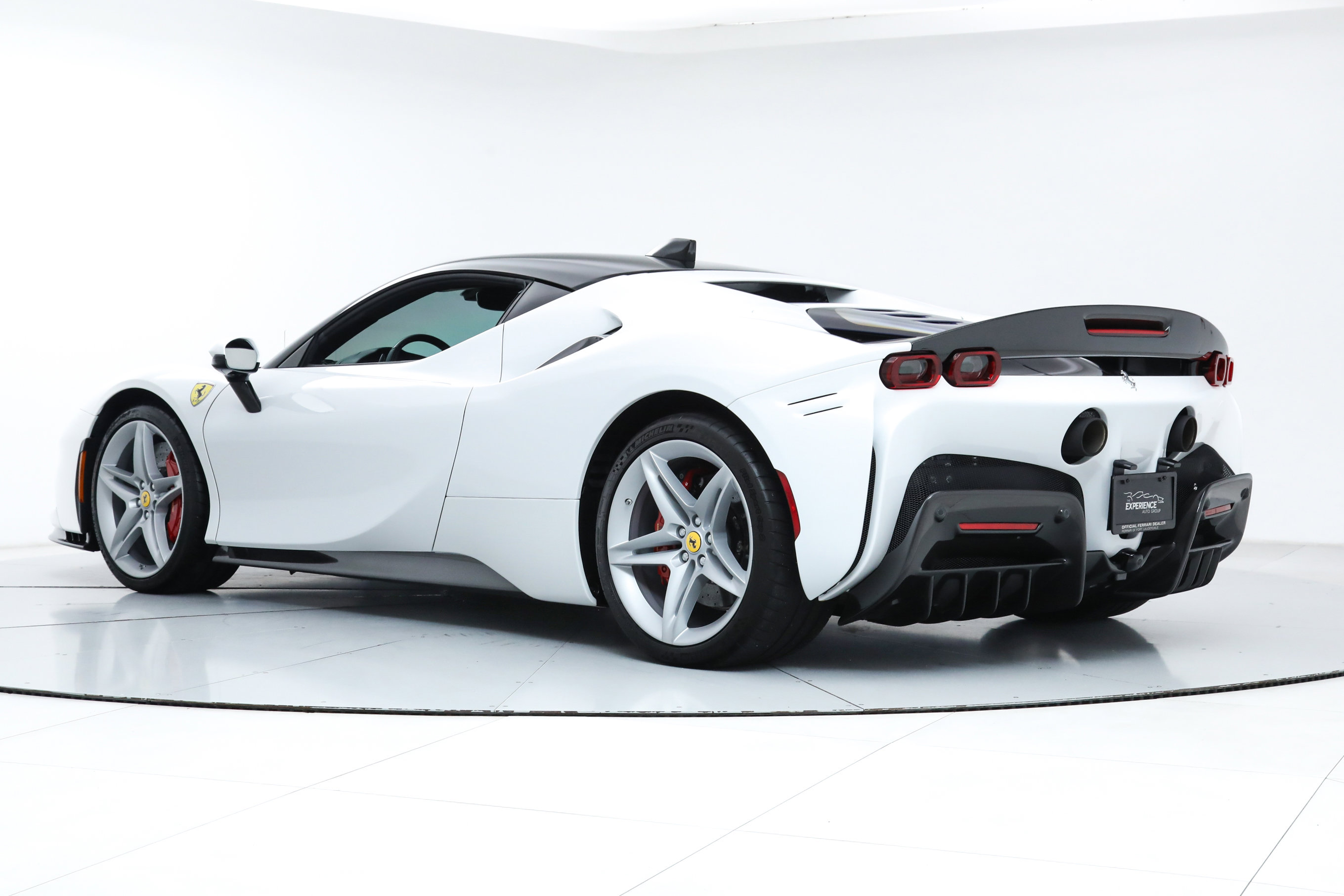 2023 Ferrari SF90 Stradale Assetto Fiorano photo 7