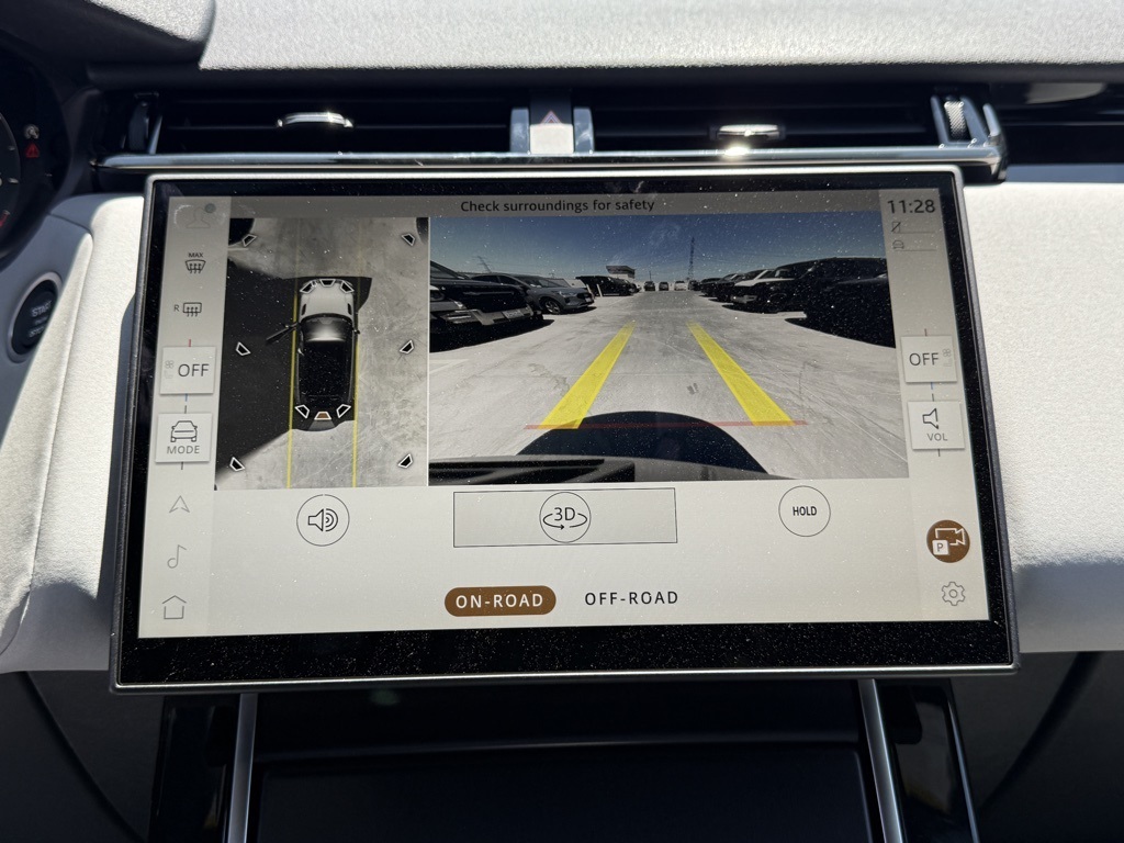 2026 Land Rover Range Rover Velar SE photo 20