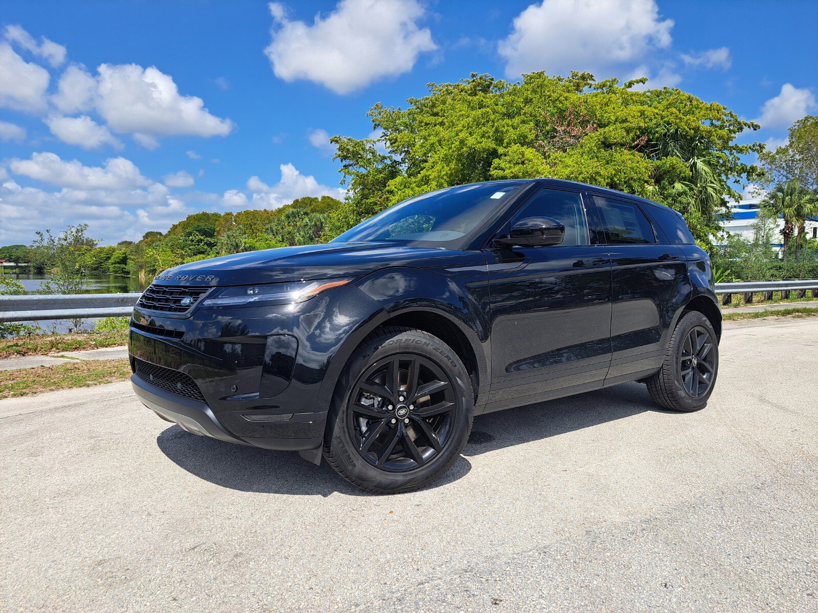 2026 Land Rover Range Rover Evoque