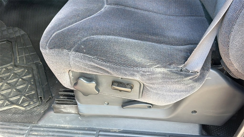 2001 Gmc Sierra 2500 HD SLE photo 24