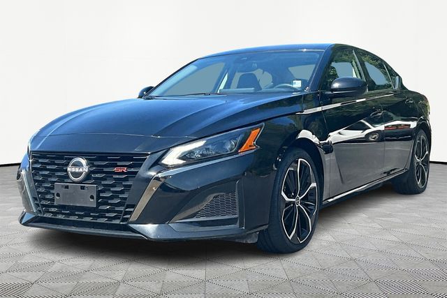 2024 Nissan Altima 2.5 SR photo 3