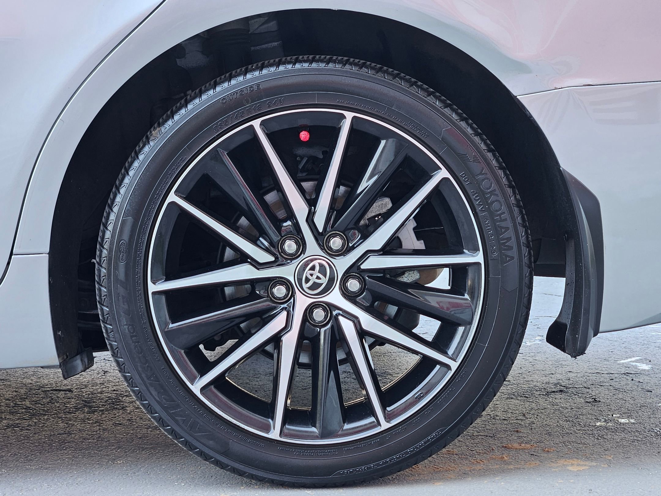 2023 Toyota Camry SE photo 24