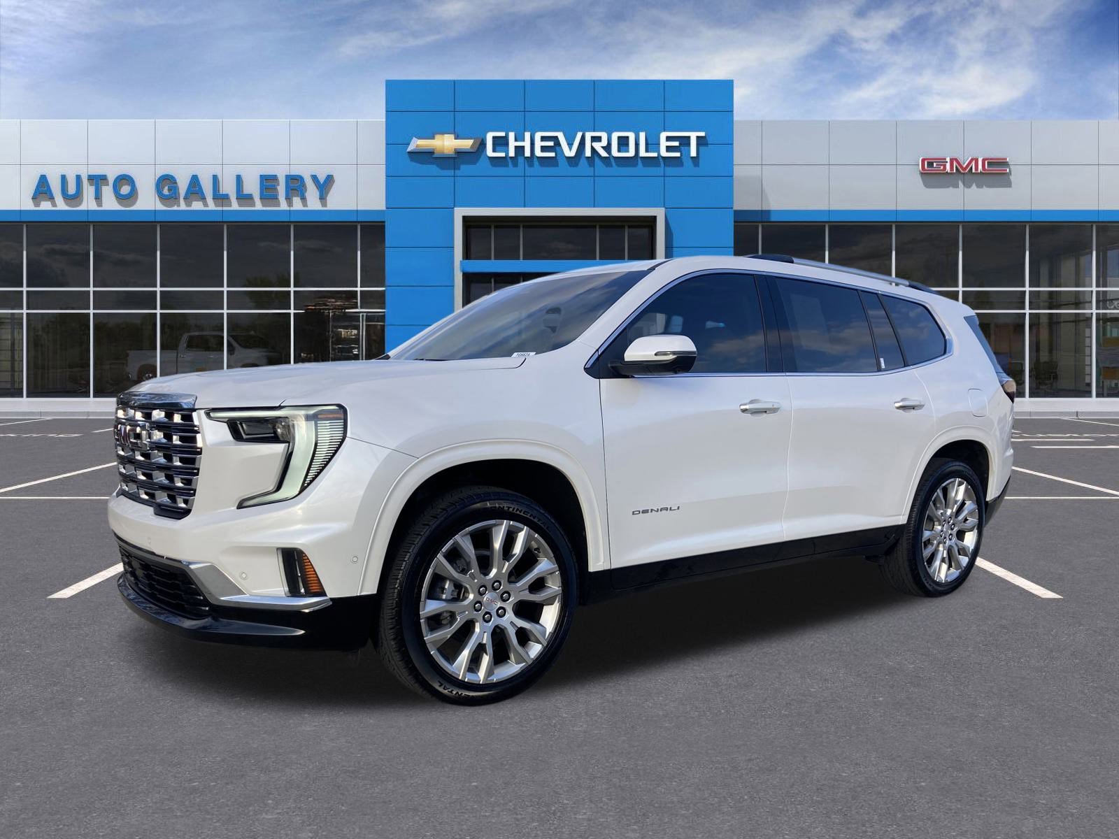 2025 GMC Acadia Denali's photo