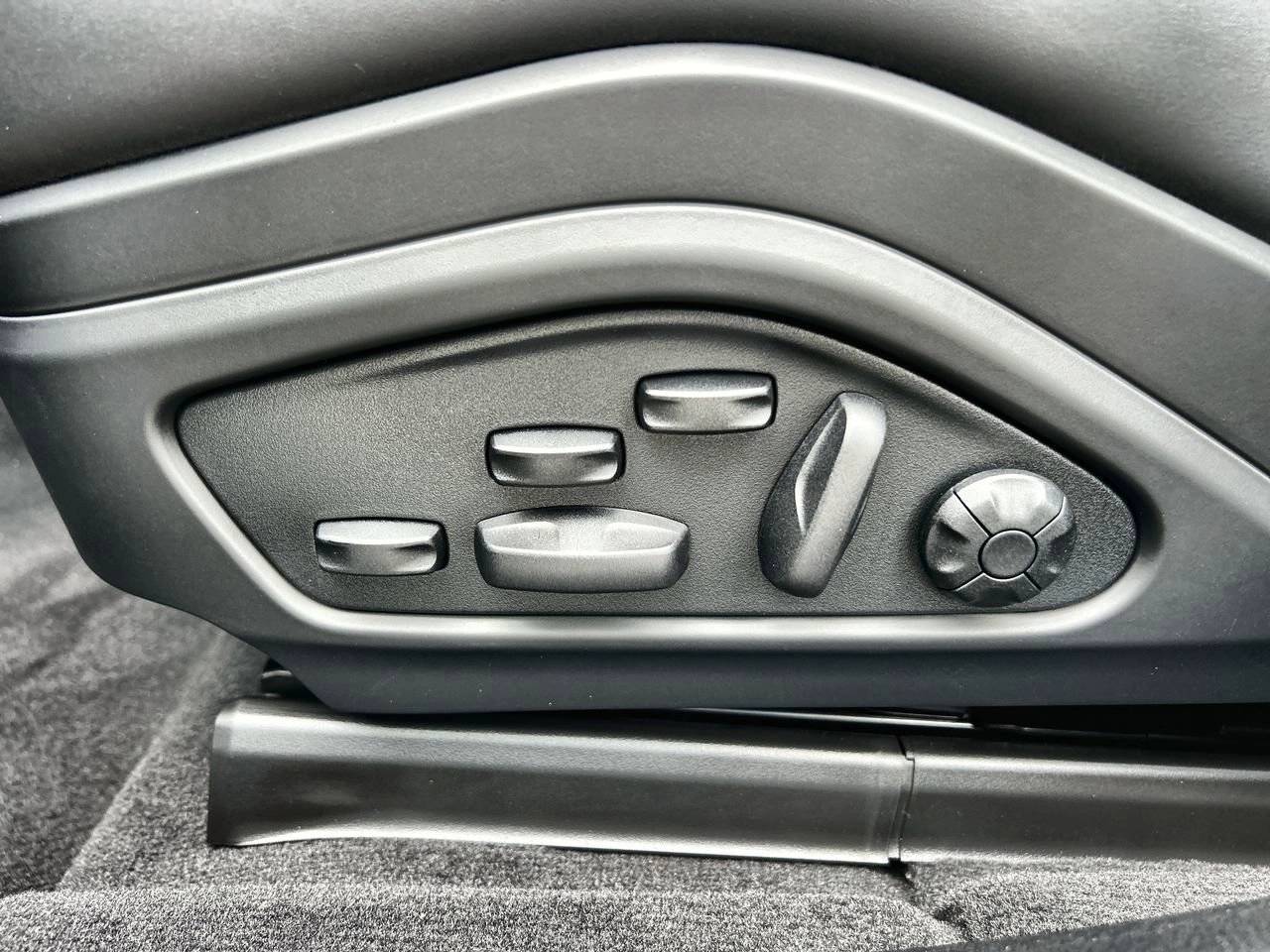 2026 Porsche Panamera GTS photo 16