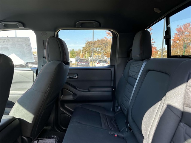2025 Nissan Frontier PRO-4X photo 7