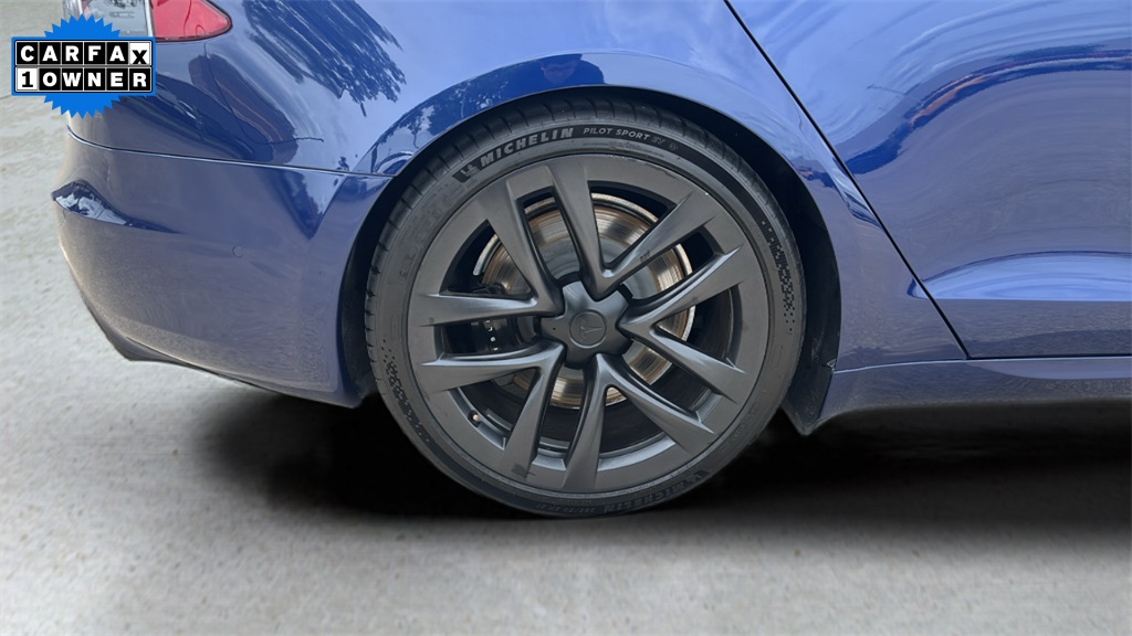 2021 Tesla Model S Plaid photo 19