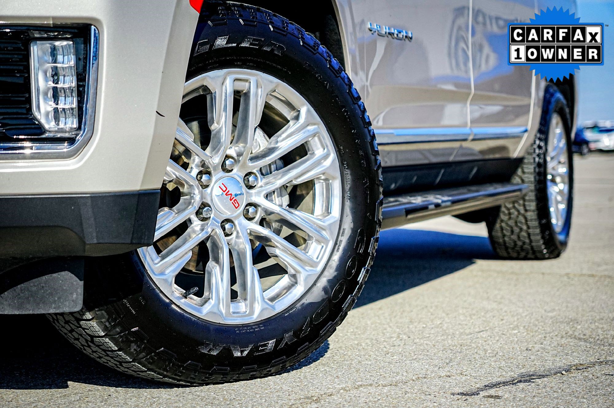 2022 Gmc Yukon XL SLT photo 2