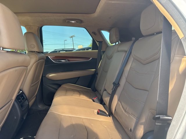2017 Cadillac XT5 Platinum photo 9