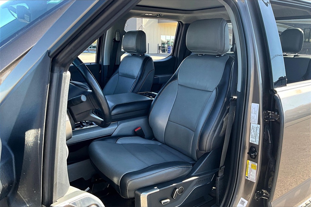 2021 Ford F-150 Lariat photo 25