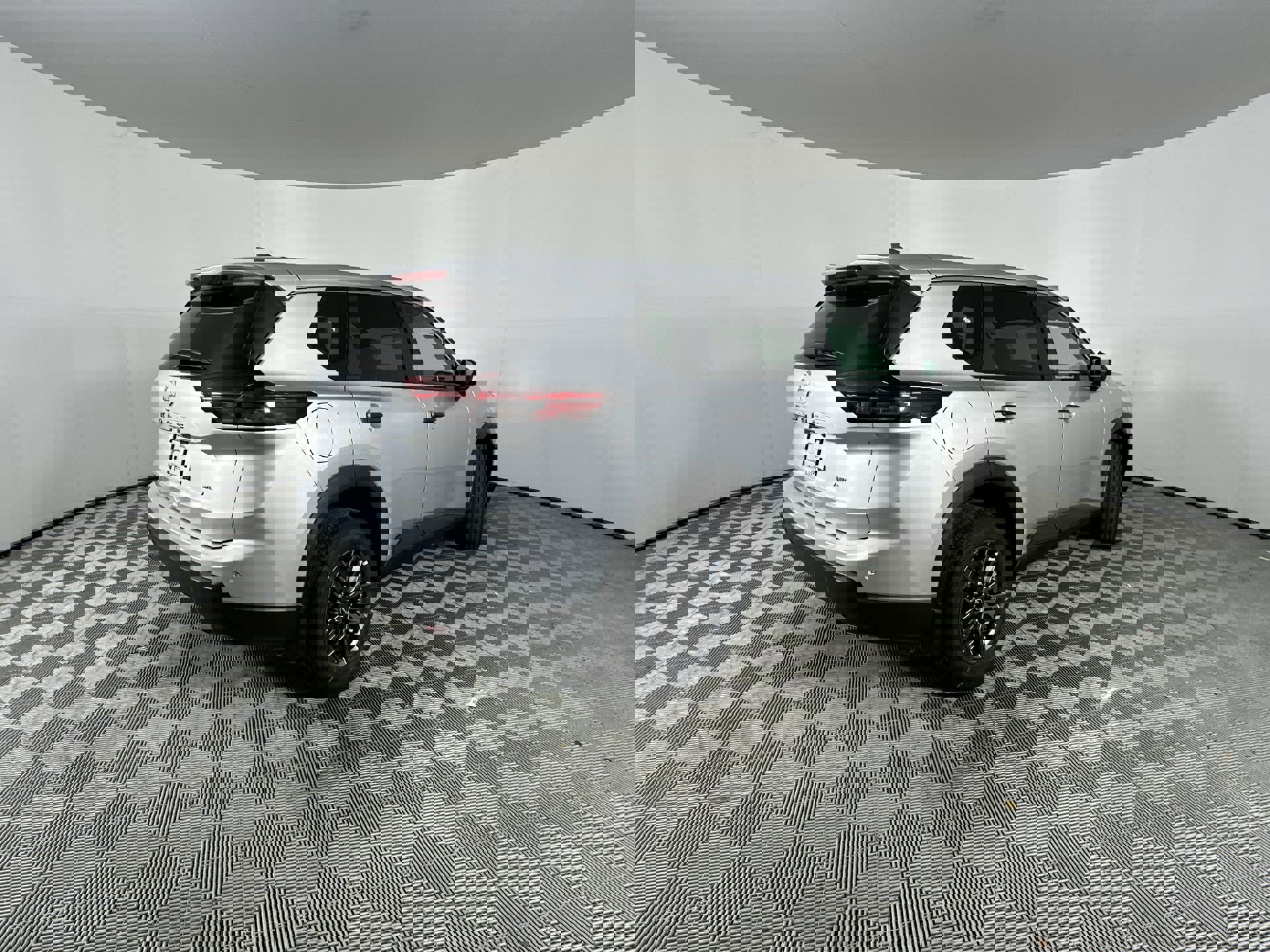 2025 Nissan Rogue S photo 7
