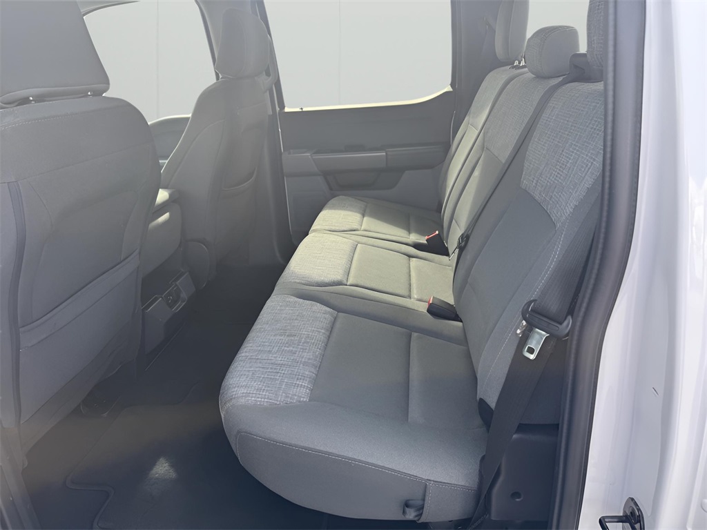 2023 Ford F-150 XLT photo 13