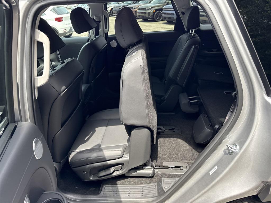 2026 Hyundai Palisade SEL photo 13