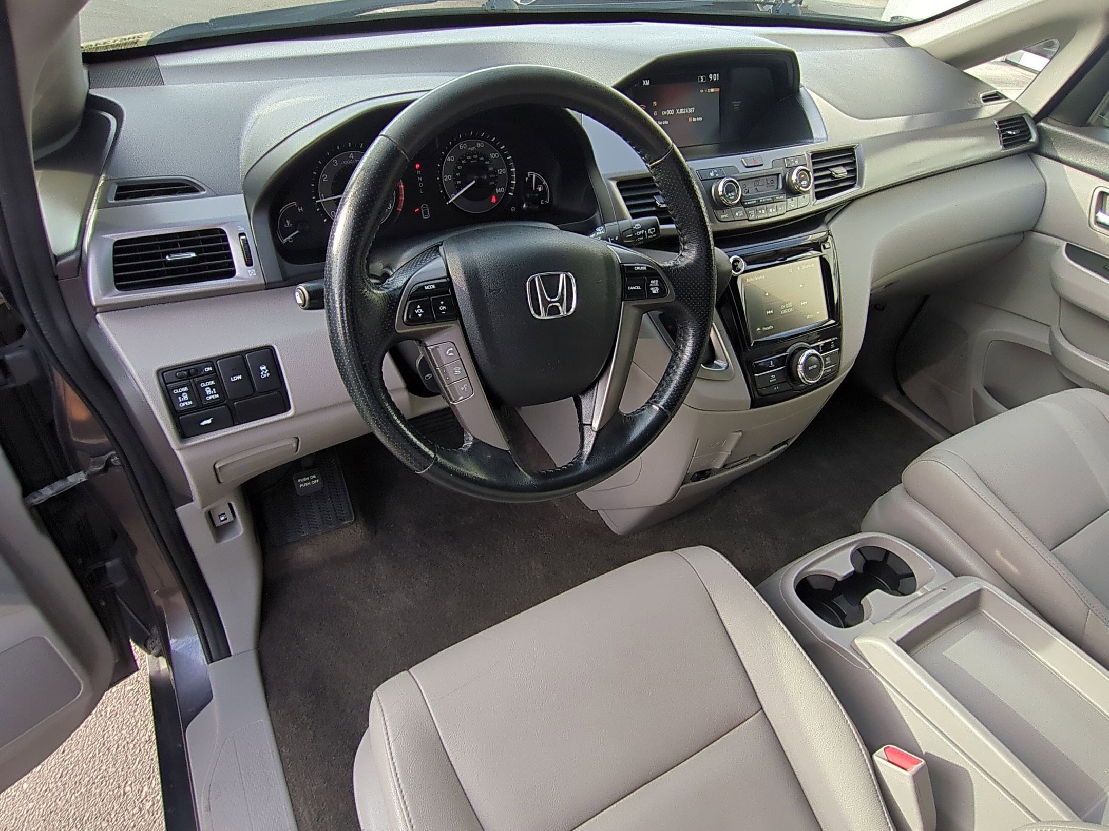 2015 Honda Odyssey EX-L photo 13