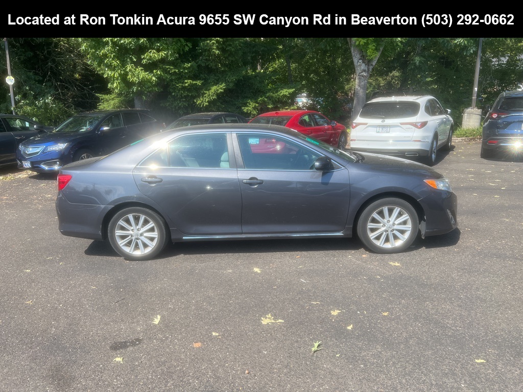 2012 Toyota Camry XLE photo 3