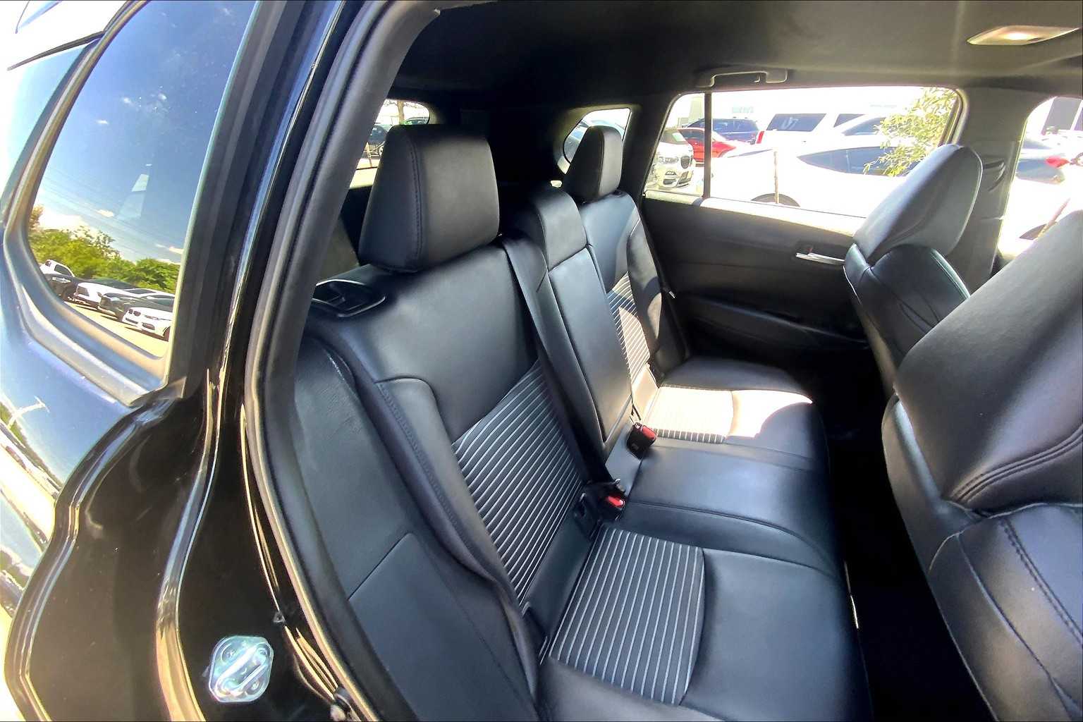 2023 Toyota Corolla Cross Hybrid XSE photo 17