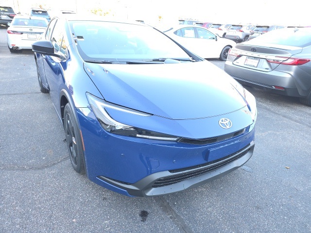 2026 Toyota Prius LE's photo