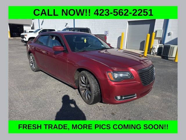 2014 Chrysler 300 S's photo