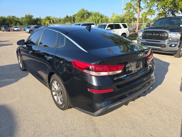 2020 Kia Optima LX photo 4