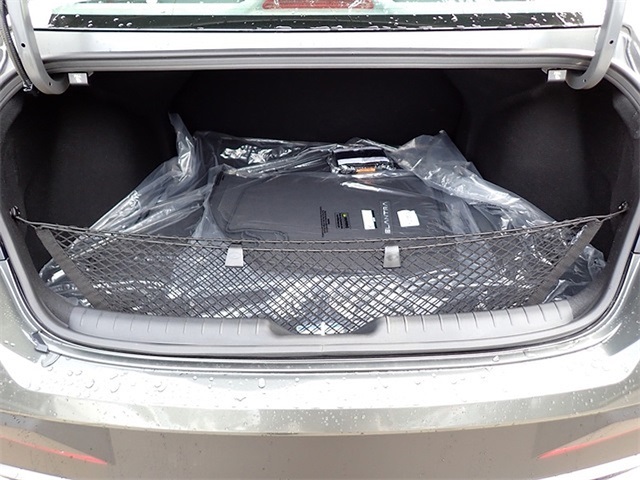 2025 Hyundai Elantra SEL Sport photo 4