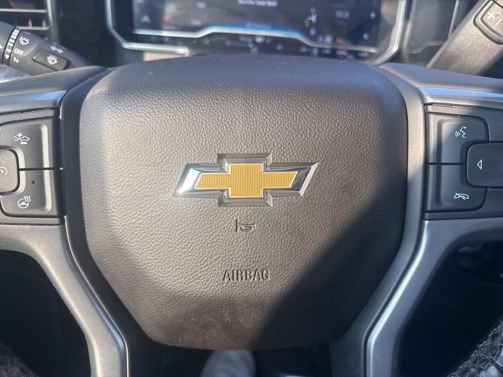2023 Chevrolet Silverado 1500 LT photo 19