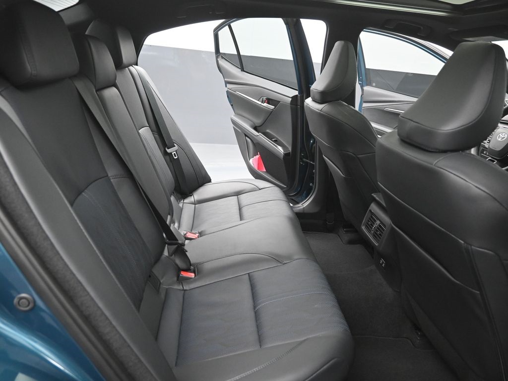 2025 Toyota Camry XSE photo 8