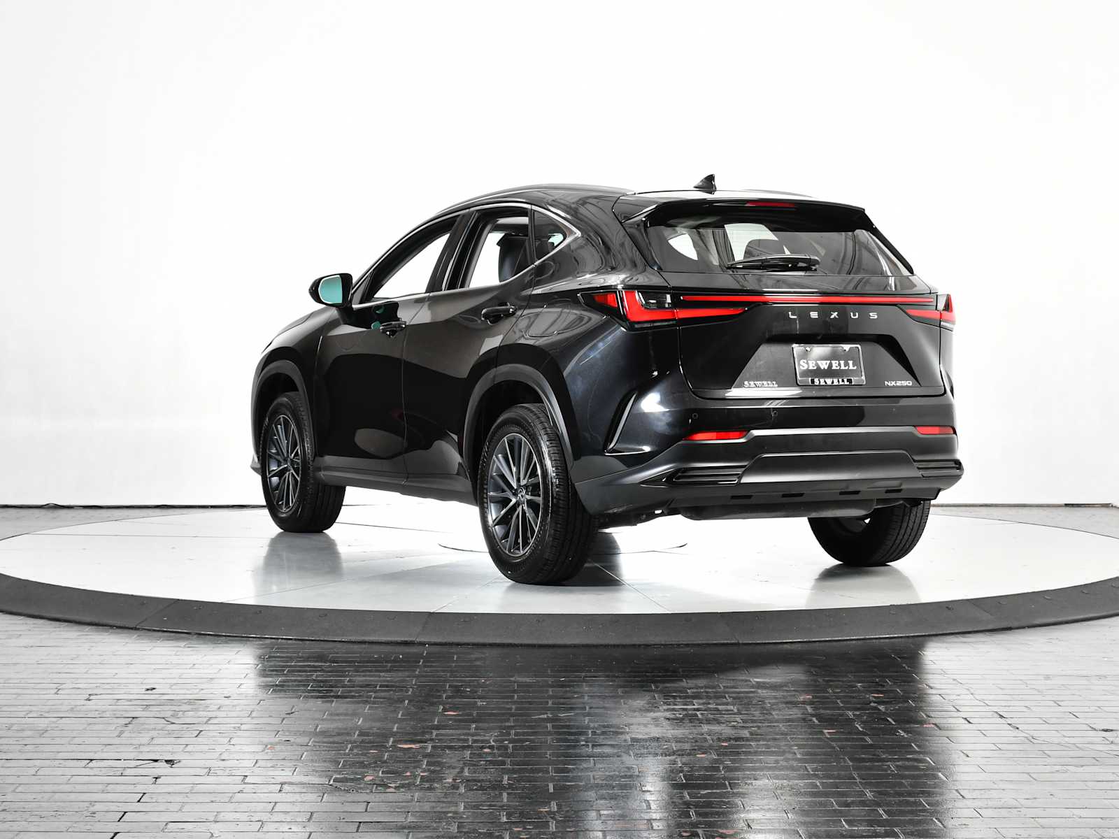 2025 Lexus NX 250 Premium photo 2