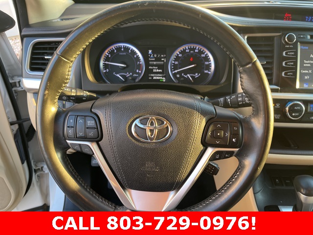 2017 Toyota Highlander XLE photo 17