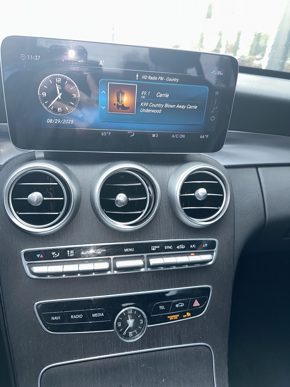 2021 Mercedes Benz C 300 photo 12