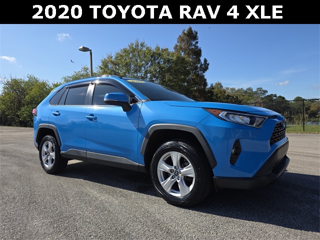 2020 Toyota RAV4 XLE's photo