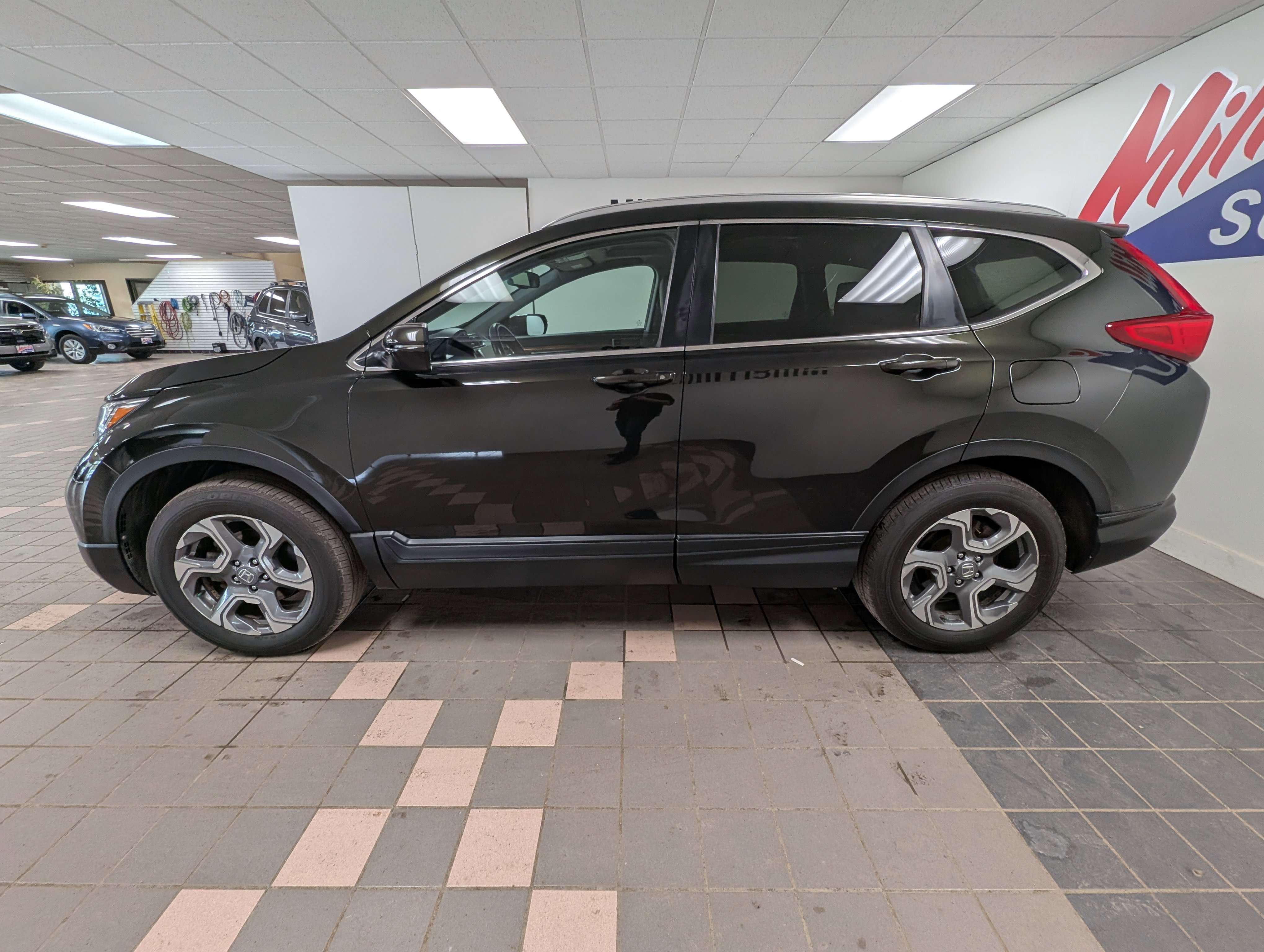 Used 2017 Honda CR-V EX-L with VIN 5J6RW2H81HL040622 for sale in Hermantown, Minnesota