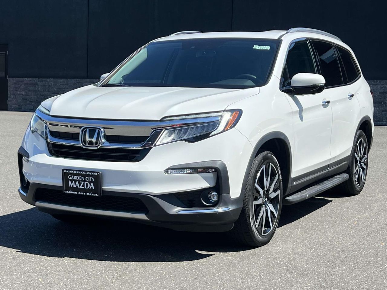 2022 Honda Pilot Touring photo 2