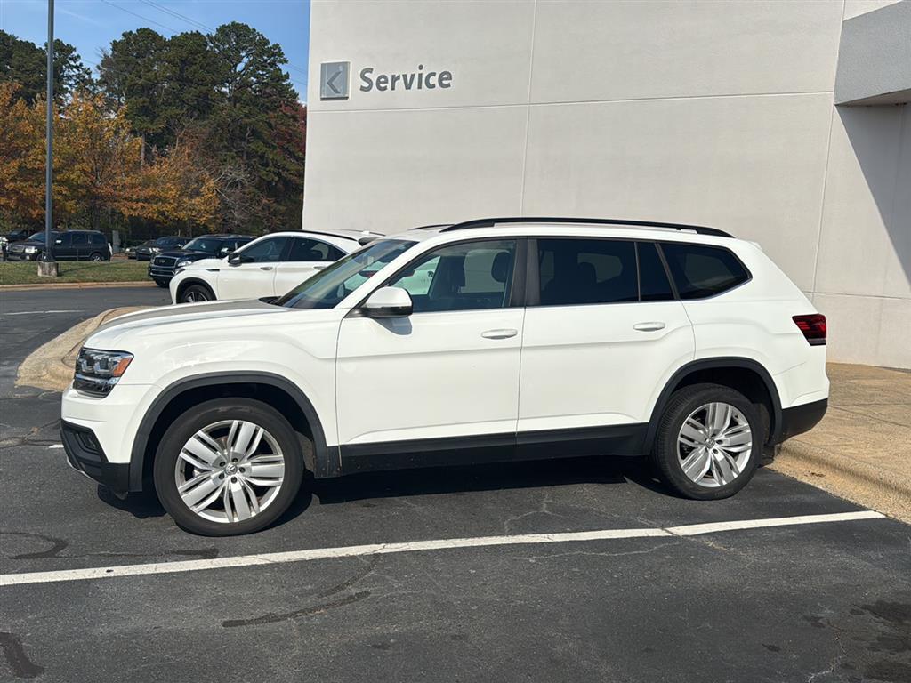2020 Volkswagen Atlas V6 SE Technology photo 3