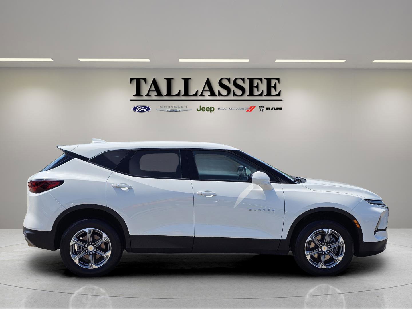 2023 Chevrolet Blazer 2LT photo 7