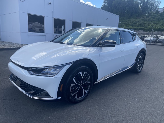 2022 Kia EV6 Light Wind GT-Line photo 2