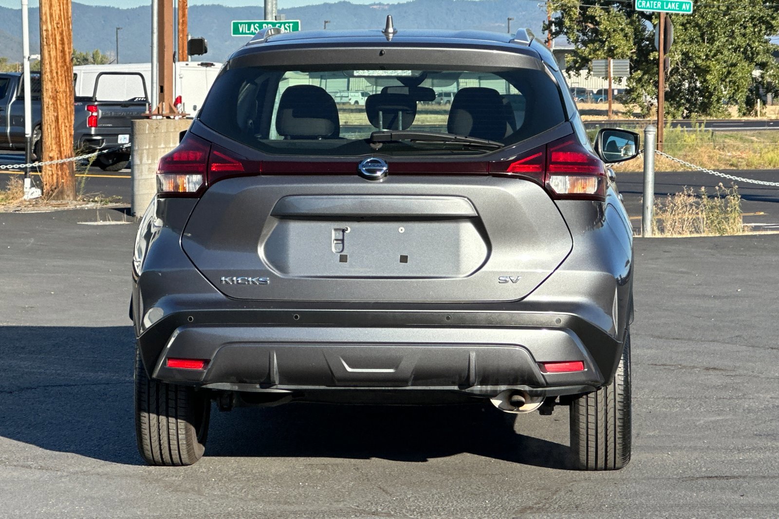 2021 Nissan Kicks SV photo 2