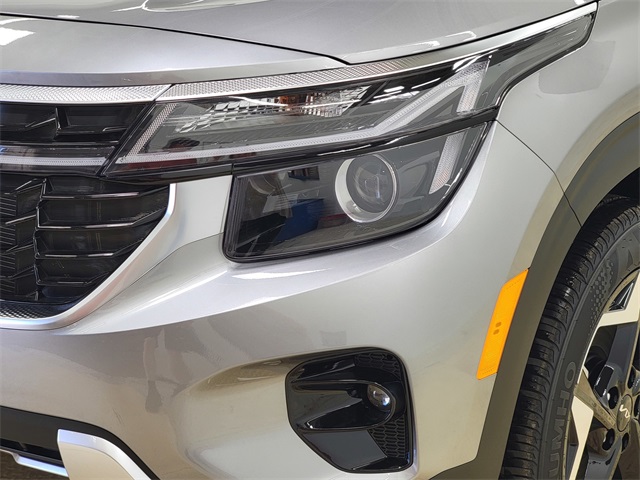2026 Kia Seltos S photo 6