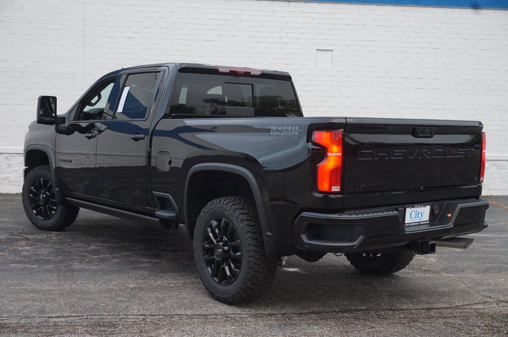 2026 Chevrolet Silverado 2500HD LTZ photo 7