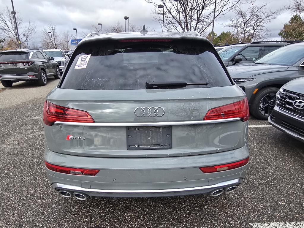 2022 Audi SQ5 Premium photo 4