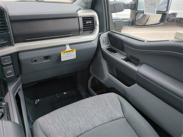 2026 Ford F-250 photo 16