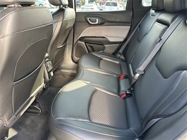 2024 Jeep Compass Latitude photo 11