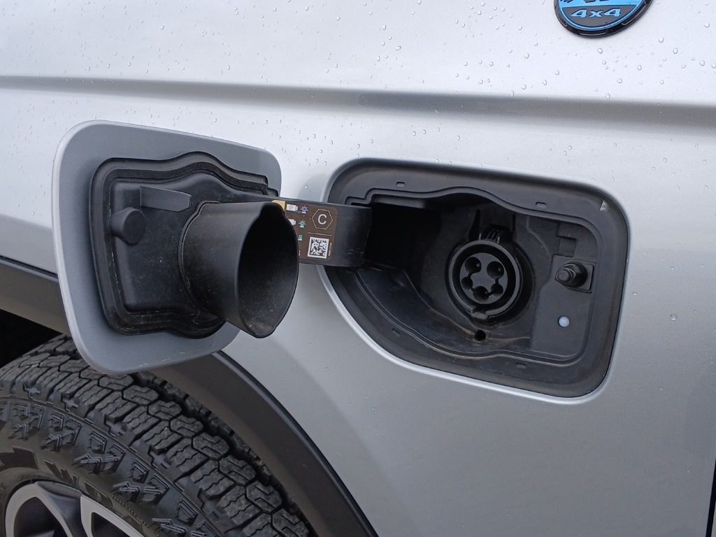 2022 Jeep Grand Cherokee Trailhawk 4xe photo 27