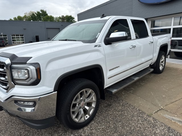 Used 2017 GMC Sierra 1500 SLT with VIN 3GTU2NEC3HG489867 for sale in Shakopee, Minnesota