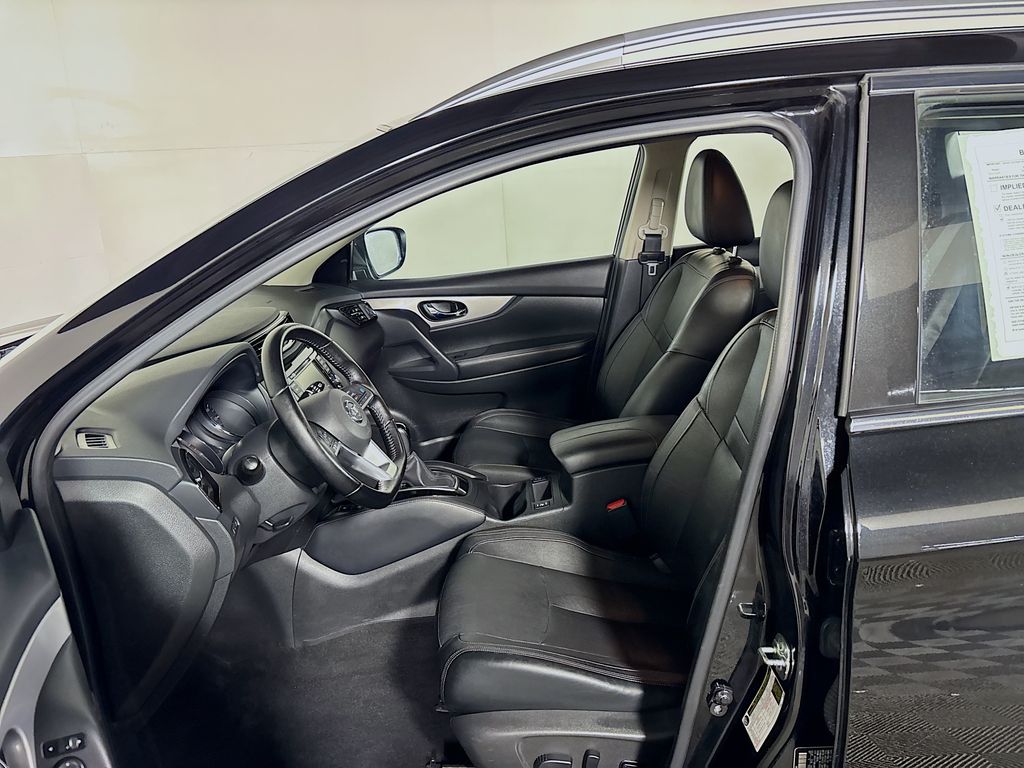 2020 Nissan Rogue Sport SL photo 11