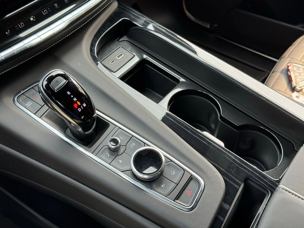2023 Cadillac Escalade V-Series photo 30